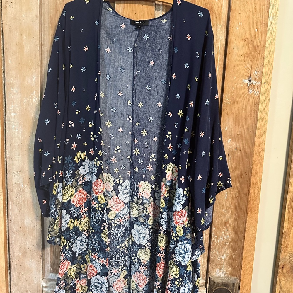 Torrid Blue Crepe Shirttail Kimono